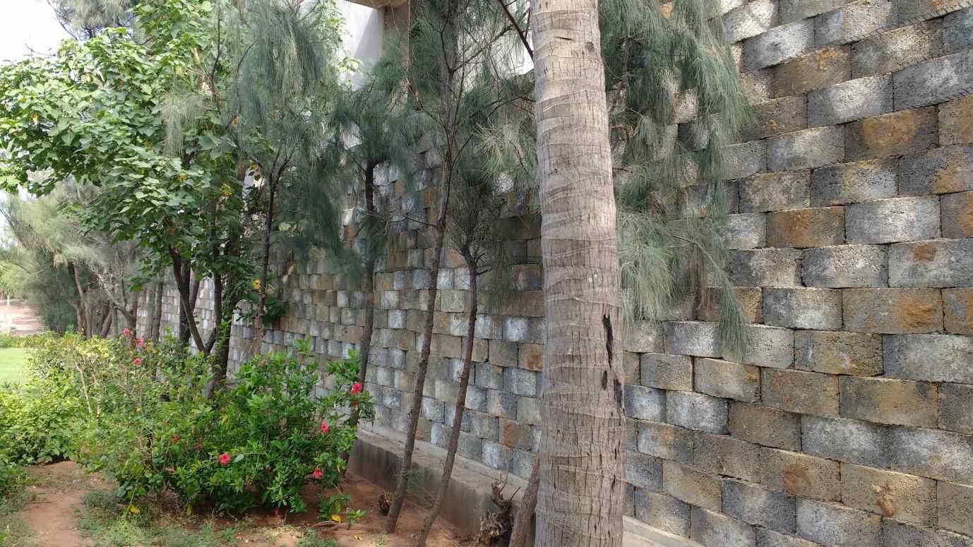 Segmental Walls: Inputs provided by Mr. Rakesh Patekar, Elysium Abodes